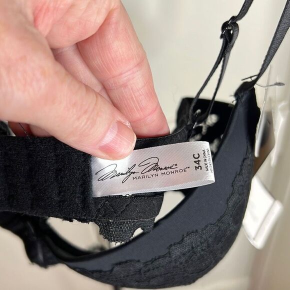 Marilyn Monroe Women's Lightly Lined Lace Underwire Bra Black Size 34C NWT - Picture 3 of 6